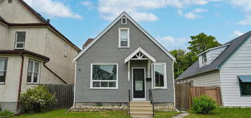 317 Bannerman Avenue, Winnipeg, Manitoba
