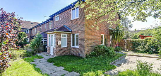 End terrace house to rent in Barnfield Way, Hurst Green, Oxted RH8