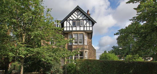 Flat to rent in Coppice Drive, Harrogate HG1