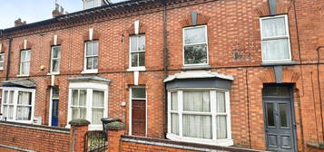 6 bed terraced house to rent