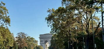 Pied-à-terre proche de l'Arc de Triomphe