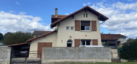 LAVAUR MAISON D'HABITATION OU CREATION DE BUREAUX R+1, ENVIR