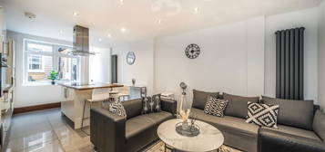 Flat for sale in Landor Road, London SW9