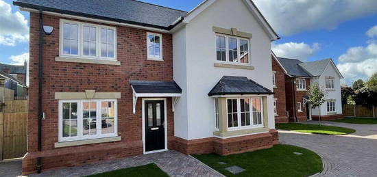 4 bedroom detached house