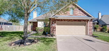 2010 Preston Park, Rosenberg, TX 77471