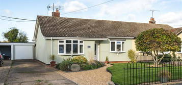 2 bedroom semi-detached bungalow for sale