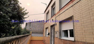 Chalet pareado en venta en calle Norte