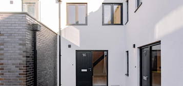 Terraced house to rent in Fonthill Mews, London N4