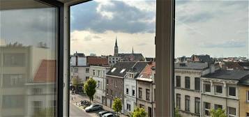 Recent gerenoveerd appartement  met open uitzicht Antwerpen!