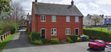 2 bedroom semi-detached house to rent