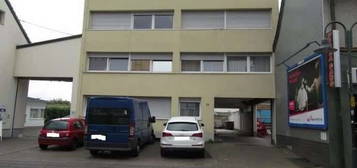 Mondorf Zentrale Lage 1 Zimmer Apartment ca. 45 m² Wfl. mit Balkon.