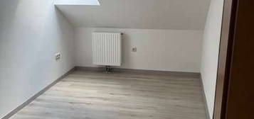 Sehr schöne neu Renovierte 73 m² 4 Zimmer Wohnung