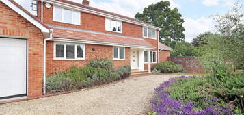 4 bedroom detached house