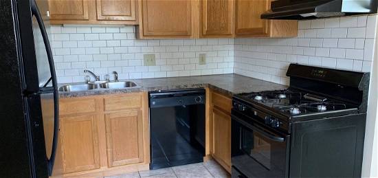 Indian Village Apartments Upgraded 1 Bedroom, Grand Rapids, MI 49506