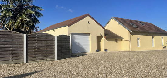 Maison longère  à vendre, 6 pièces, 4 chambres, 140 m²