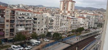 Karyaka Tersane Mahallesinde n ak 3+1 Asansrl Doalgazl 130 m2 Zemin st 6.kat