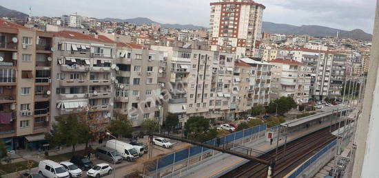 Karyaka Tersane Mahallesinde n ak 3+1 Asansrl Doalgazl 130 m2 Zemin st 6.kat