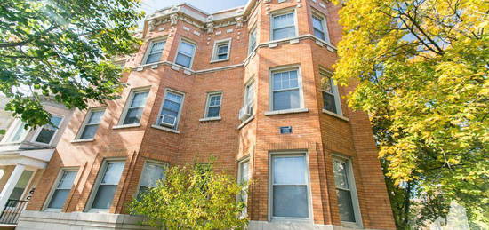 1603 W Berteau Ave Unit 1613-3, Chicago, IL 60613