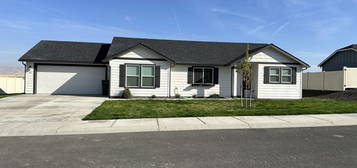 25 Patty Cir, Milton Freewater, OR 97862