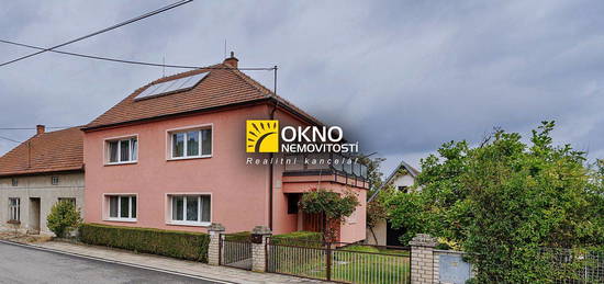 Prodej  rodinného domu 260 m², pozemek 920 m²