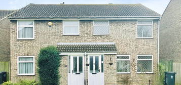 3 bed semi-detached house to rent