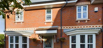 3 bed link detached house for sale