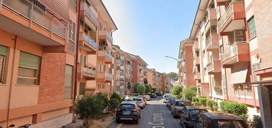 Quartiere trieste open space con balcone