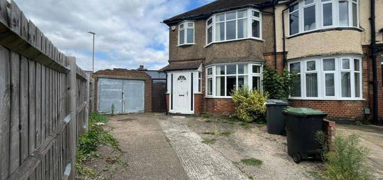 3 bedroom semi-detached house