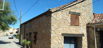 Casa o chalet independiente en venta en calle Iglesia