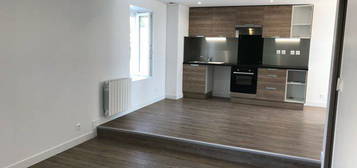 Soucieu en Jarrest Centre T2 40m2 660 cc/ mois