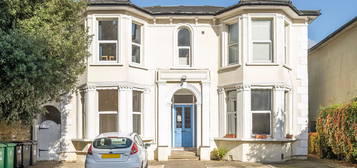 Flat for sale in 15 Grove Crescent, Kingston Upon Thames KT1