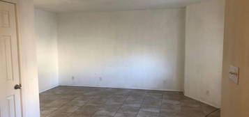 213 Hanosh Ct   SE #C, Albuquerque, NM 87123