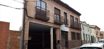 Piso en venta en Dehesa, Valmojado