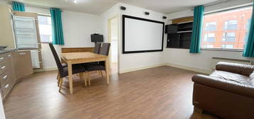 2 bed flat to rent