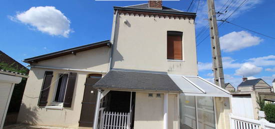 Maison de ville  à vendre, 4 pièces, 2 chambres, 80 m²