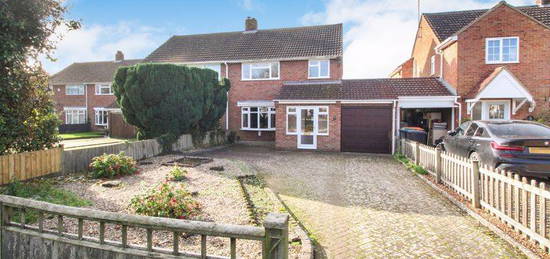 3 bed semi-detached house for sale