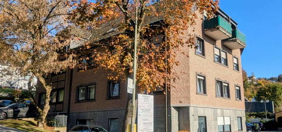 Traumhaft schöne Dachgeschosswohnung mit Balkon und Loggia im Herzen von Overath