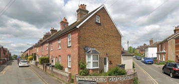 3 bed end terrace house to rent