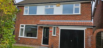 3 bedroom detached house