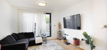 Flat to rent in 351 Goswell Road, London EC1V