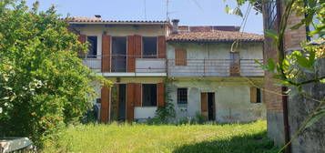 Casa indipendente in affitto in via Umberto I s.n.c