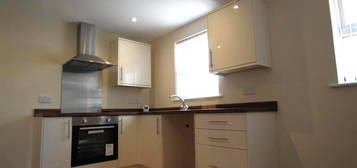 2 bed flat to rent