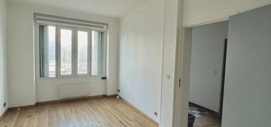 Studio  à vendre, 1 pièce, 33 m², Étage 5/1