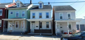 528 Centre St, Easton, PA 18042