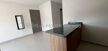 RENTA - Departamento con 2 recámaras y amenidades. Zakia