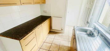 2 bedroom terraced house