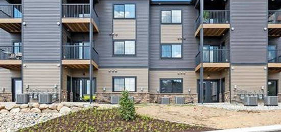 4310 Pine Forest Blvd NE Unit 4310 08, Grand Rapids, MI 49525