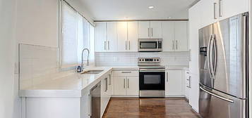 1530 Bayside Ave SW #303, Airdrie, AB T4B 4B5