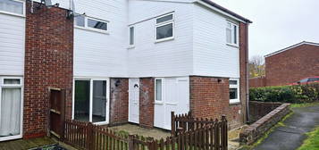 End terrace house to rent in Orkney Close, Basingstoke RG24