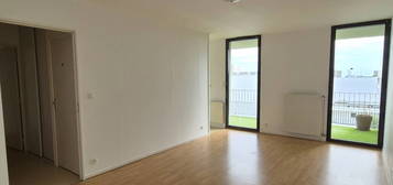 A LOUER / RENNES - BEAUREGARD - T3 63.75m² - GRANDS BALCONS et PARKING.